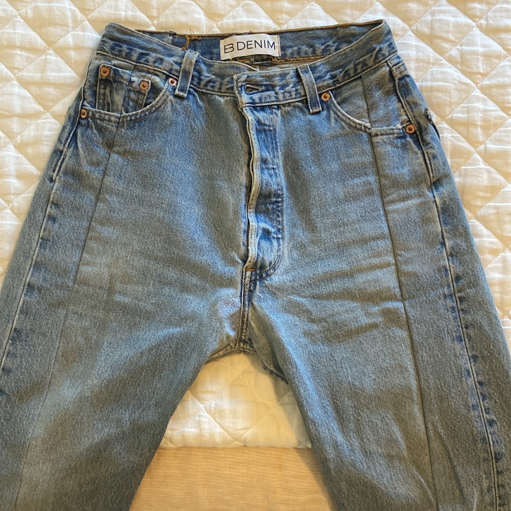 EB DENIM vintage Levi’s jeans - unraveled jeans (as seen on Hailey Bieber) - Picture 7 of 15